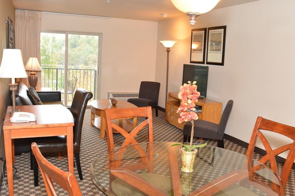 Oxford Suites Якима Екстериор снимка