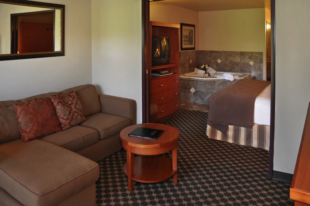 Oxford Suites Якима Екстериор снимка