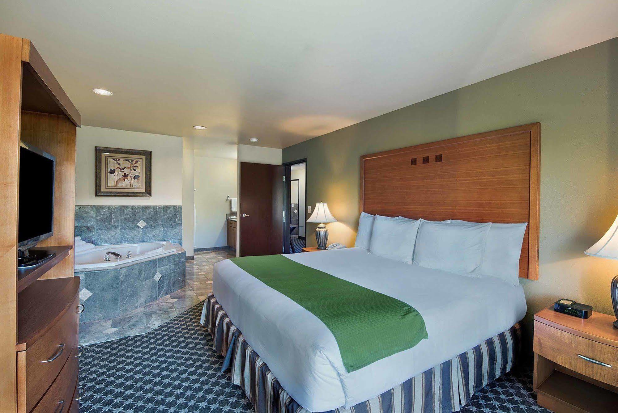 Oxford Suites Якима Екстериор снимка